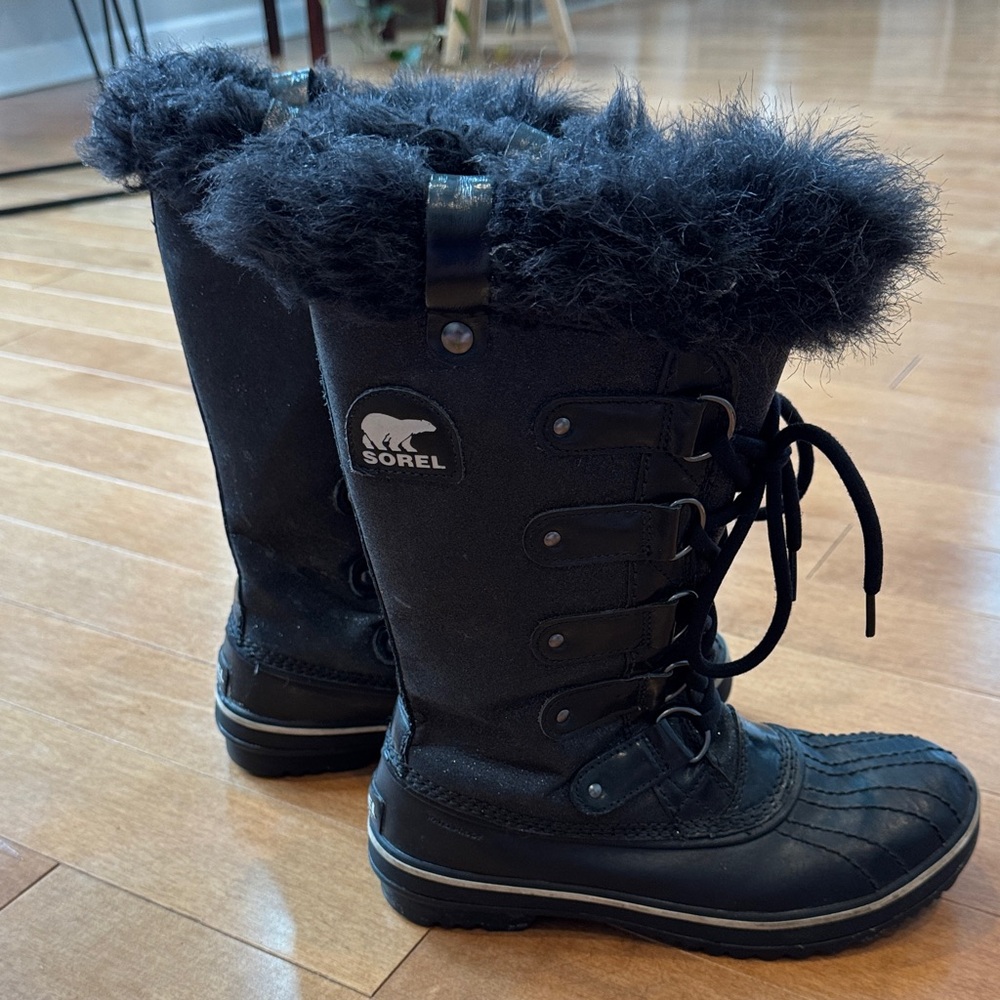 Sorel Black Glitter Tofino Tall Waterproof Boots in 6.5